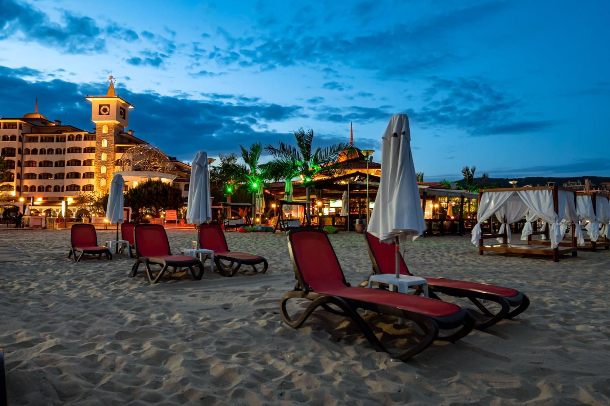 Helena Sands Sunny Beach Buitenkant foto