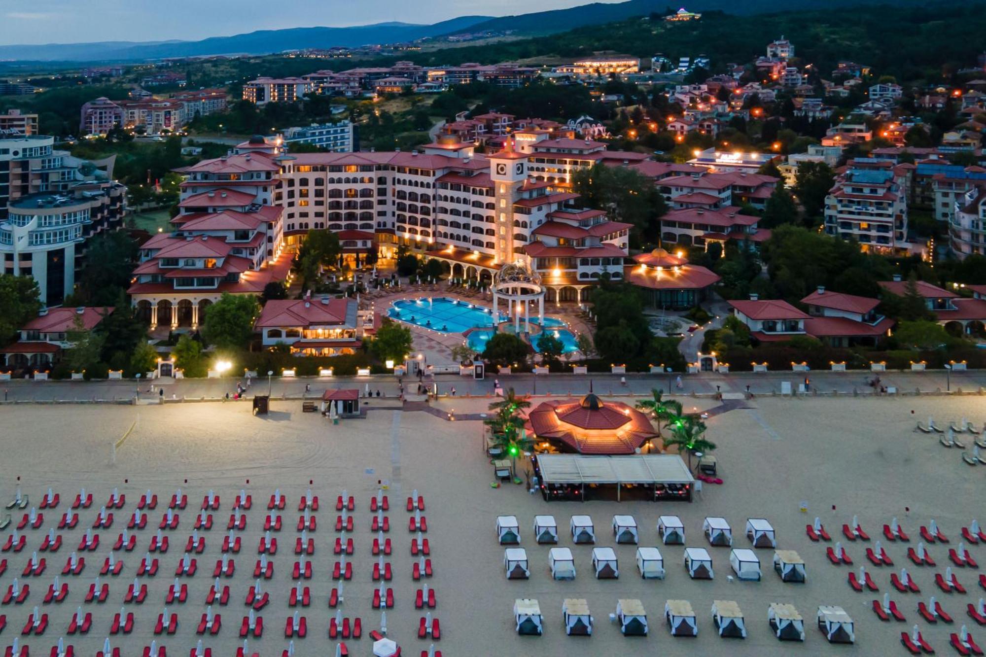 Helena Sands Sunny Beach Buitenkant foto